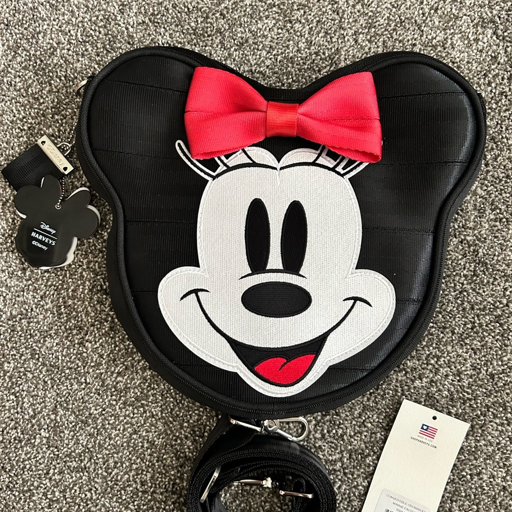 Harvey’s Seatbelt Disney Minnie